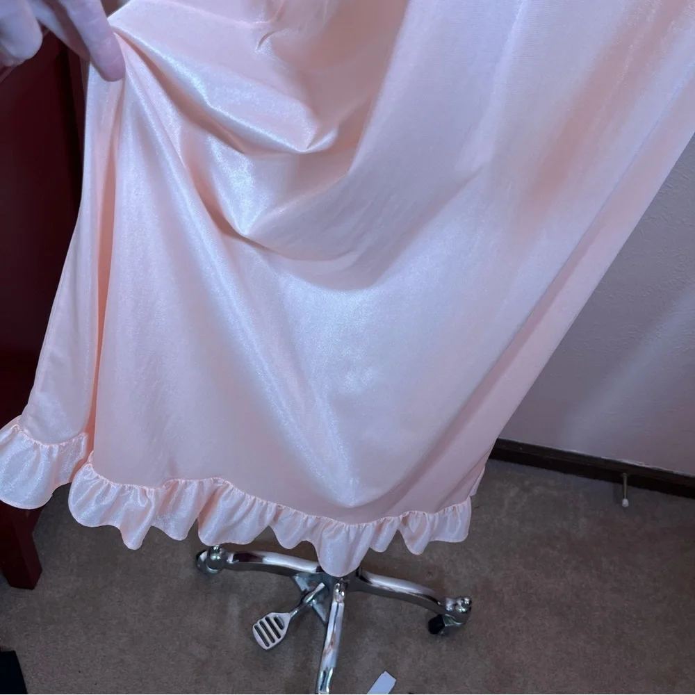 Vintage 50 60 Retro Cottagecore Floral Embroidery Peach Pastel Long Nightgown - Picture 14 of 16